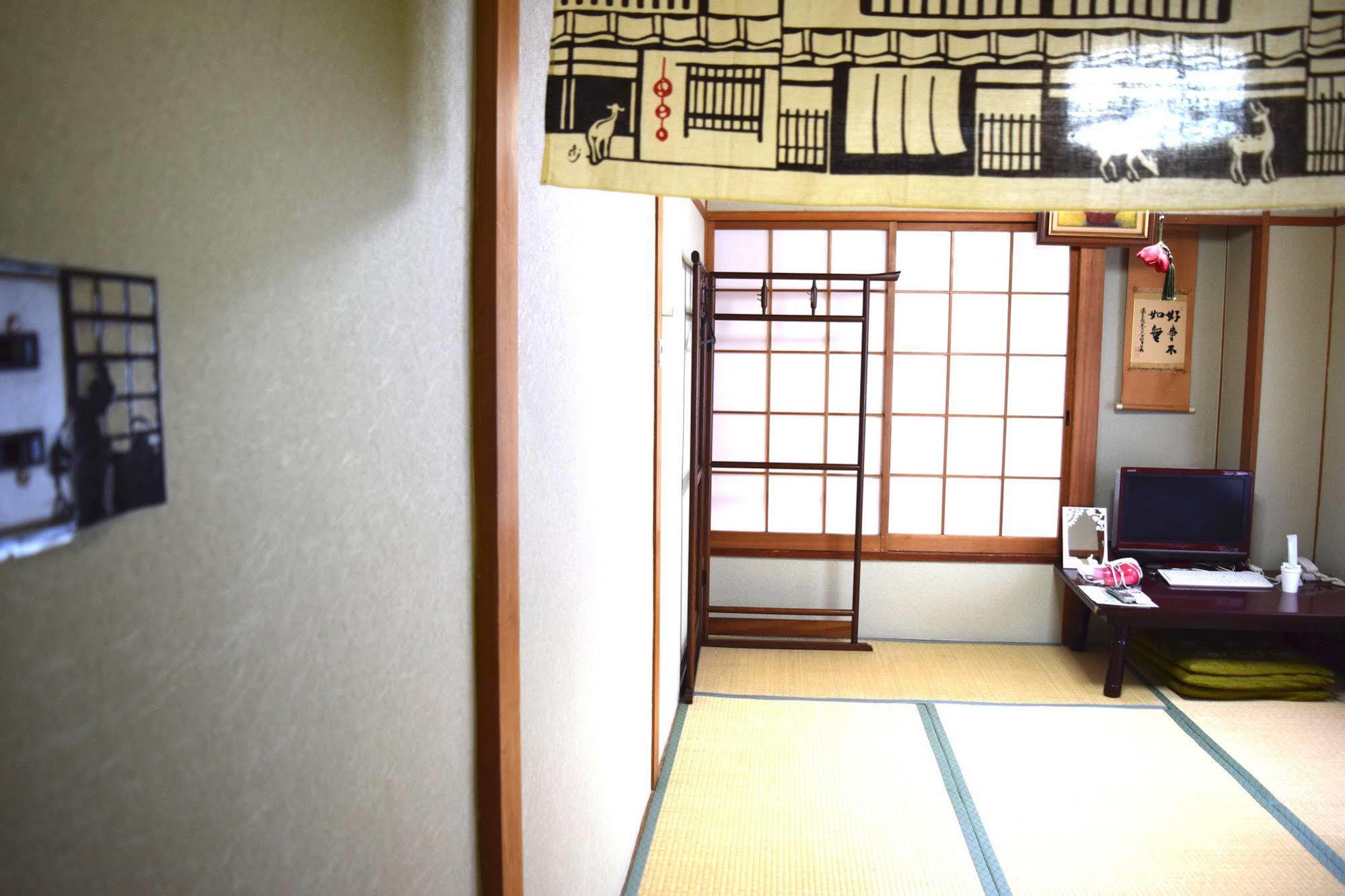 Yamabe Hotel Tenri Bagian luar foto